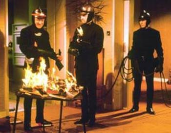 451    = Fahrenheit 451 (1966) - 1