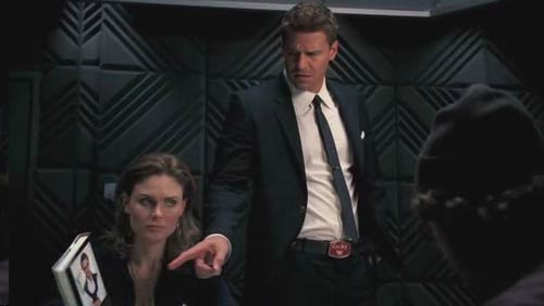  = Bones:  4,  5: The Crank in the Shaft (1.10.2008) - 2